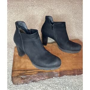 Paul Green Nubuck Bootie. Bikercore Lug Sole Side Zip Heeled Ankle Boot. Size 8.